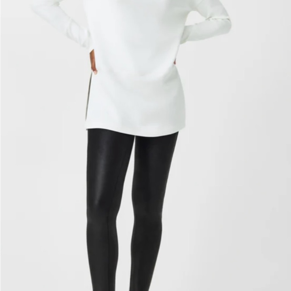 🌟3 for $25🌟 SPANX Black Faux Leather Leggings High-Waisted Women’s - Picture 3 of 14